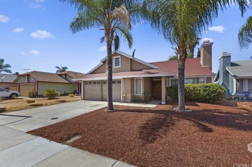 206 Chant St, Perris, CA 92571-4655