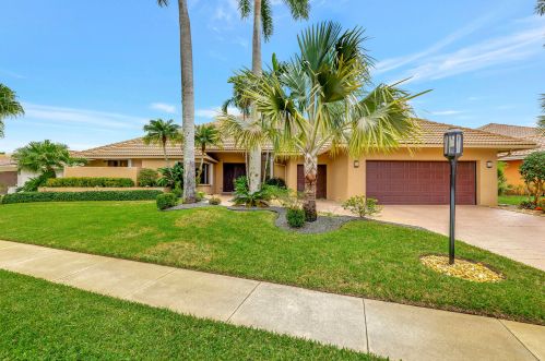 10690 Stonebridge Blvd, Boca Raton, FL 33498-6433