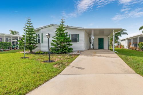 8410 Delphinium Ct, Fort Pierce, FL 34952-3384