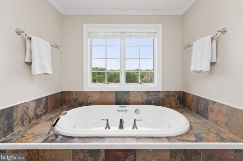 644 Southridge Dr, Navy Sup Dpt PA  17055-6025 exterior