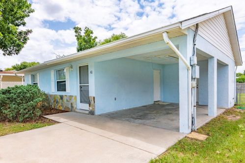 10 Bonaire Pl, Umatilla, FL 32784-9069