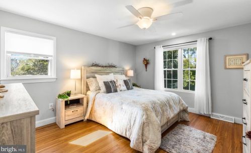 117 Monticello Dr, Riverton NJ 08077-4377 exterior