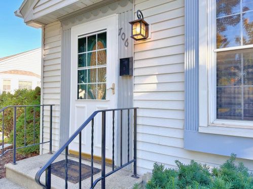 706 Ethel Ave, Green Bay, WI 54303-3908