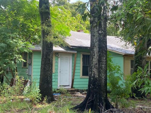 1501 10th Ave, Saint Petersburg, FL 33705-1113