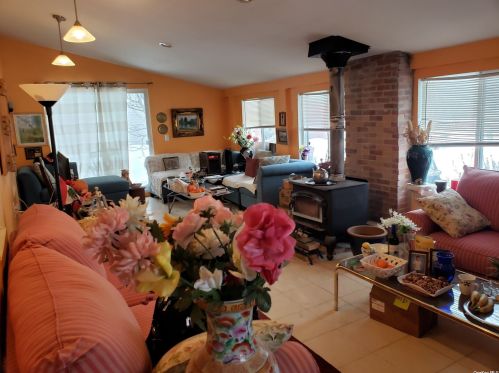 566 Lattintown Rd, Marlborough NY  12542-5143 exterior