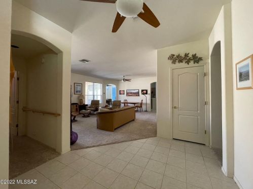 9990 Stratton Saddle Trl, Tucson, AZ 85742-8610