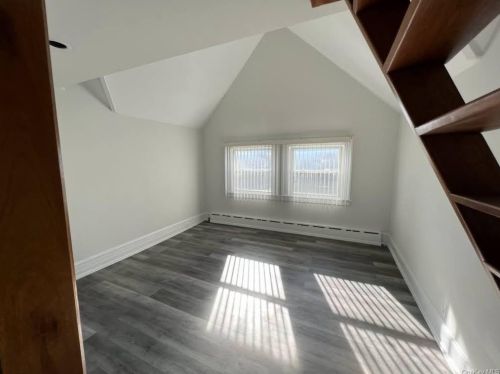 126 Echo Ave, New Rochelle, NY 10801-5705