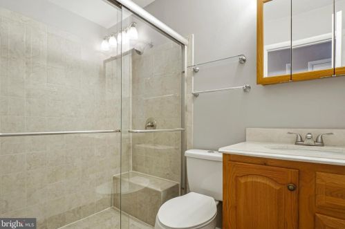 5709 Noland Rd, Woodbridge VA  22193-4110 exterior