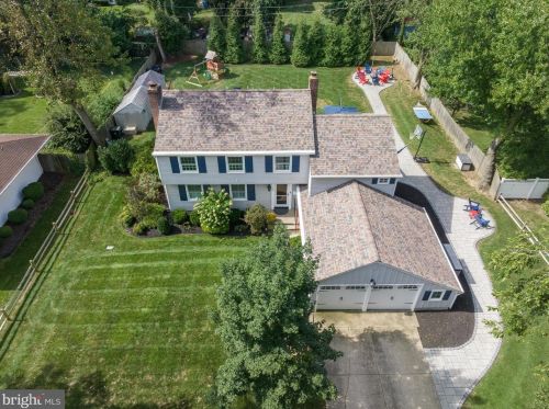 116 Howard St, Riverton NJ  08077-1328 exterior