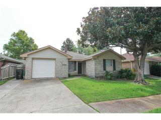 3268 Castle Dr, Kenner, LA 70065-2916