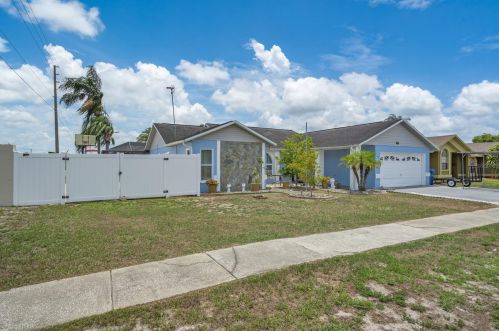 4822 Weasel Dr, New Port Richey, FL 34653-6540