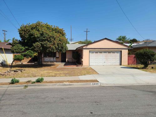 2429 Melrose St, National City, CA 91950-2033
