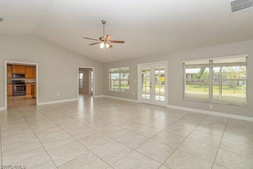 2008 27th Ter, Cape Coral FL  33904-3256 exterior