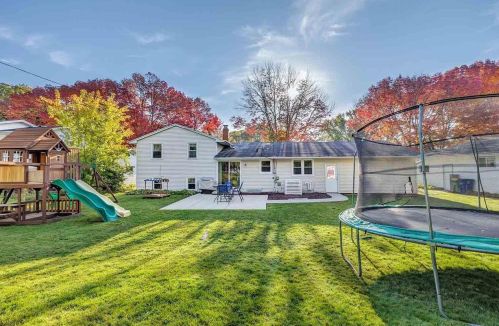 711 Saratoga St, Green Bay, WI 54303-4439