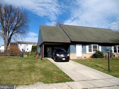 92 Knisley Dr, Hanover, PA 17331-8600