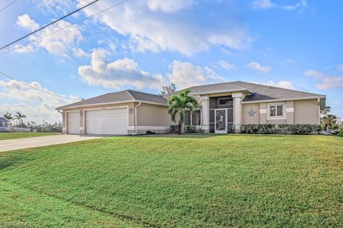 2842 14th Ter, Cape Coral, FL 33993-4840