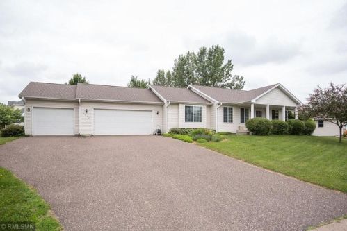 1300 Tulip Ln, Hammond, WI 54002-5140