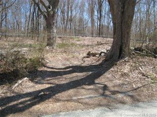 26 Amos Rd, Norwich, CT 06365-8703