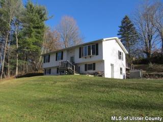 324 1st Ave, Kingston, NY 12401-3210