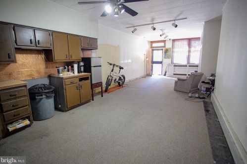 3821 Lancaster Ave, Philadelphia PA 19104-2360 exterior