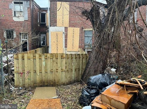 1364 Whitman Ave, Camden NJ  08104-1264 exterior