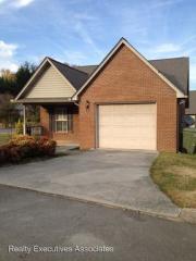 167 Manchester Dr, Maryville TN  37803-6561 exterior