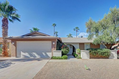 6120 Hearn Rd, Scottsdale, AZ 85254-3131