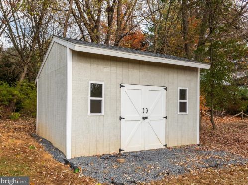 440 Font Rd, Downingtown PA  19335-1526 exterior