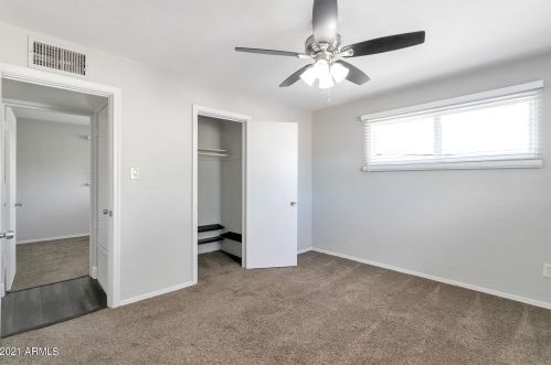 8136 12 St, Phoenix AZ 85022-3137 exterior