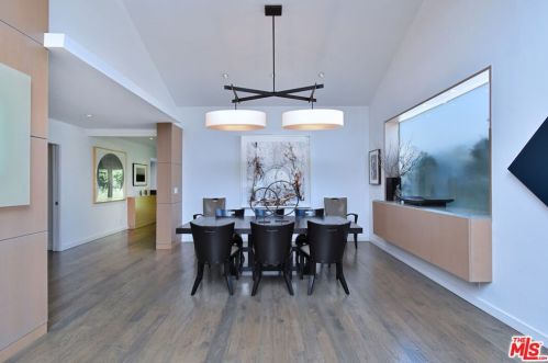 5037 Gaviota Ave, Van Nuys CA  91436-1427 exterior