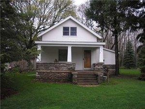 27 North St, Pendleton, NY 14094-1401