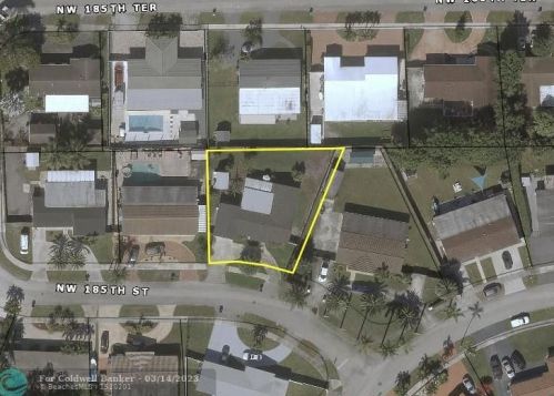 8511 185th St, Hialeah, FL 33015-2545