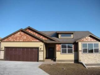 2014 Woodridge St, Wenatchee, WA 98801-1289