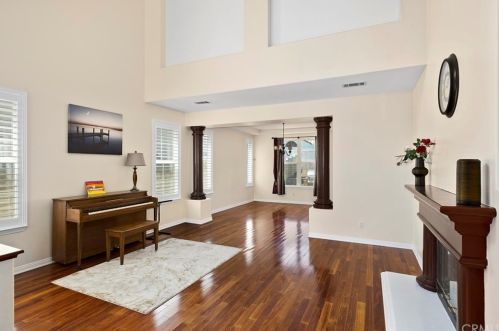 25507 Hardy Pl, Santa Clarita, CA 91381-1584