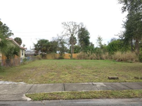 12 Travis St, Cocoa, FL 32922-7858