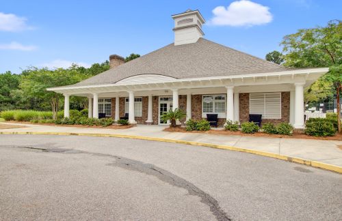 2096 Promenade Ct, Mount Pleasant SC  29466-7231 exterior