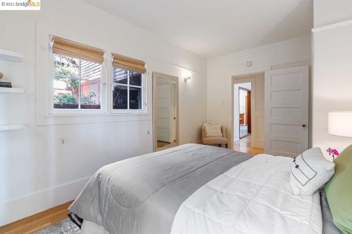 66 Panoramic Way, Berkeley CA 94704-2540 exterior