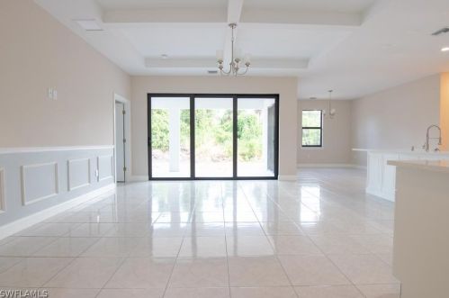 5231 3rd St, Lehigh Acres, FL
