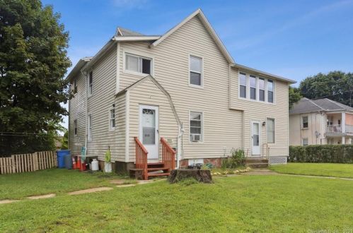 305 Moran St, Waterbury, CT 06704-2533