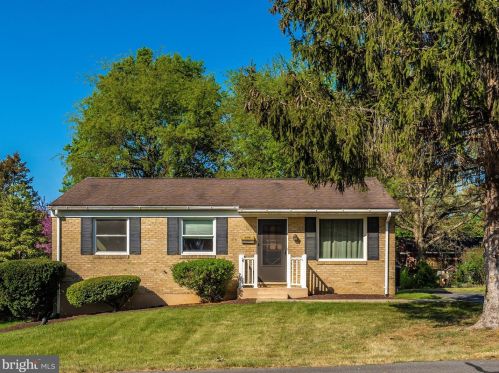 524 Brooke St, Charles Town WV  25414-1106 exterior