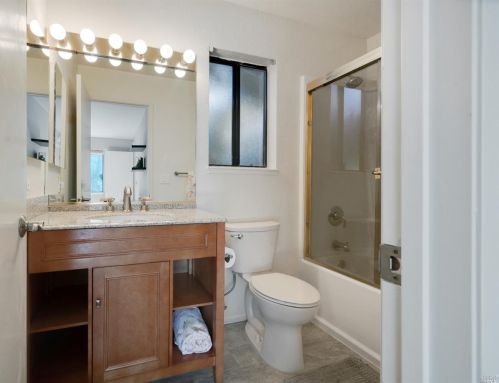 580 Willow Ct, Benicia CA  94510-1447 exterior