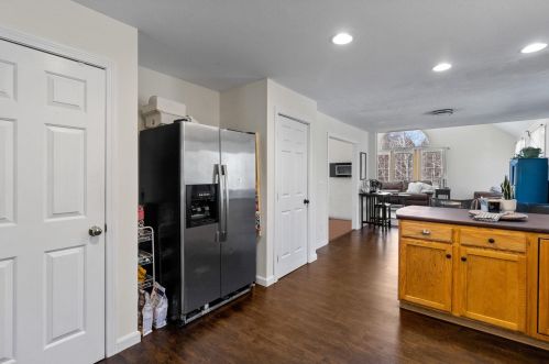 12 Byrne Rd, Northwood NH  03261-3239 exterior