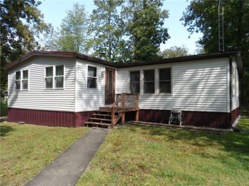 12414 Ash Dr, Linesville, PA 16424-4606