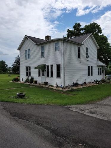 902 Ridge Blvd, South Connellsville, PA 15425-1959