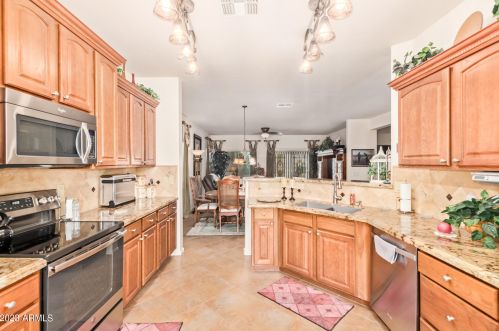16188 Gelding Dr, Sun City AZ  85379-5109 exterior