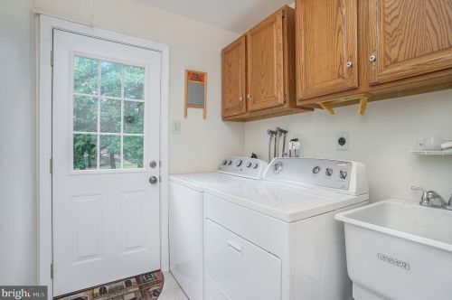 13 Beth Dr, Prospectville PA 19002-1930 exterior