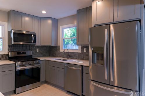 178 Louis Pl, Iselin NJ  08830-1236 exterior