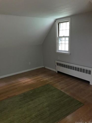 19 Wood Rd, Bloomfield CT  06002-1120 exterior