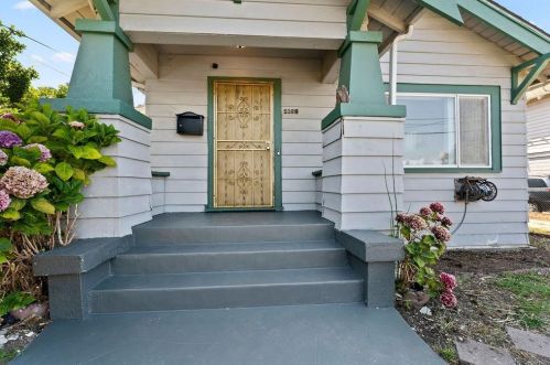 2168 Harrington Ave, Oakland, CA 94601-3759