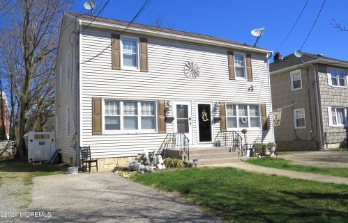 14 Institute St, East Freehold, NJ 07728-2310
